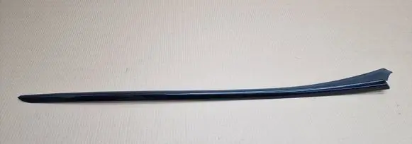 Peugeot 3008 I Windshield trim 9682757880