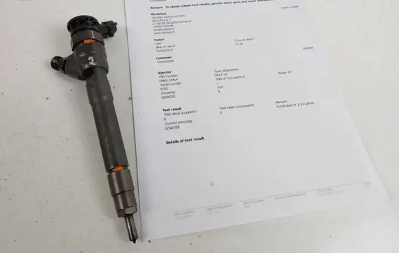Nissan Qashqai+2 Fuel injector 0445110414
