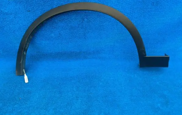 BMW X3 F25 Front arch trim 7210081