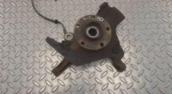 Front wheel hub