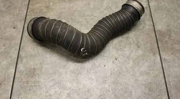 Mercedes-Benz CLK A209 C209 Intercooler hose/pipe A2095280182