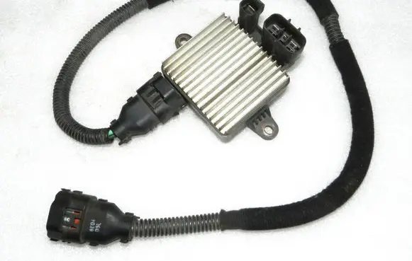 Hyundai Sonata Fan control module 253853K400 25385P