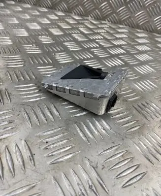 Mercedes-Benz GLE (W166 - C292) Windshield/windscreen camera A0009001810
