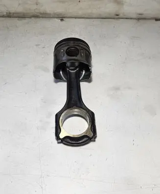 Mercedes-Benz Vito Viano W639 Piston with connecting rod 8854A
