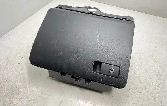 Volkswagen PASSAT B6 Glove box 3C1857114
