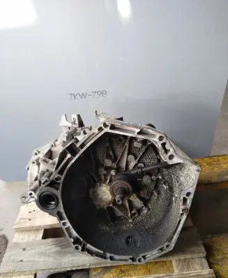 Nissan Qashqai+2 Manual 6 speed gearbox TL4113