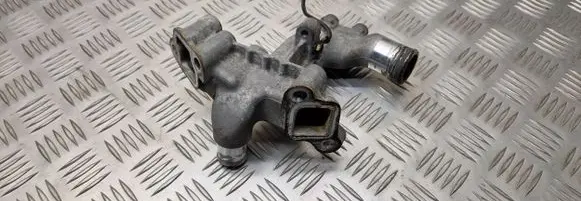 Lexus RX 330 - 350 - 400H Engine coolant pipe/hose