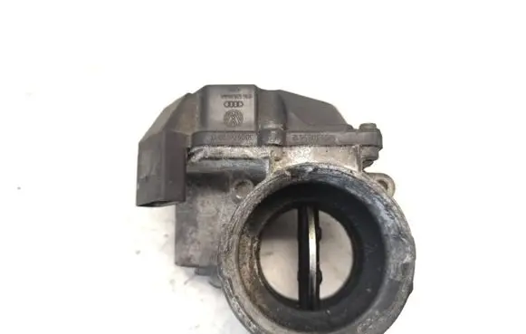 Volkswagen Touran I Throttle valve 03G128063A