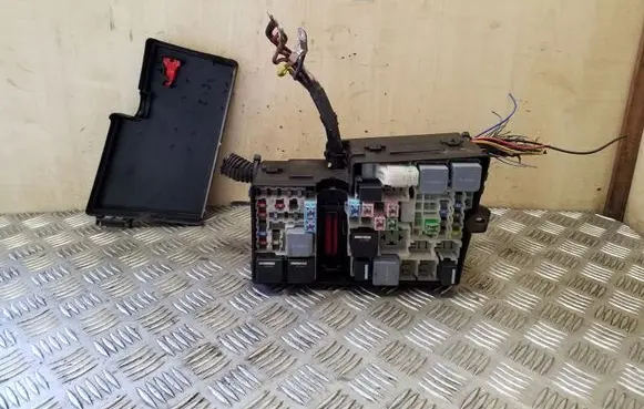 Ford Transit - Tourneo Connect Fuse box set AV6T14A067AD DV6T14A076AB AV6T14A034AA