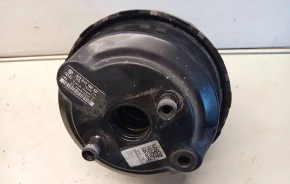 Volkswagen PASSAT CC Brake booster 3C2614105AD