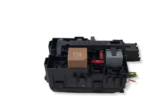 Peugeot Partner III Fuse module 9675730380
