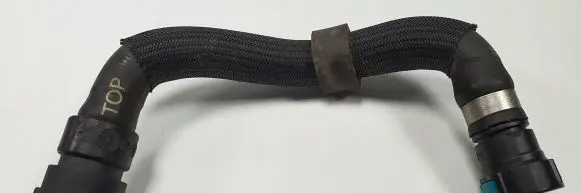 Land Rover Discovery Sport Engine coolant pipe/hose GJ328B160AA