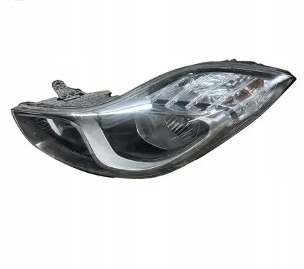 Hyundai ix20 Headlight/headlamp 92101