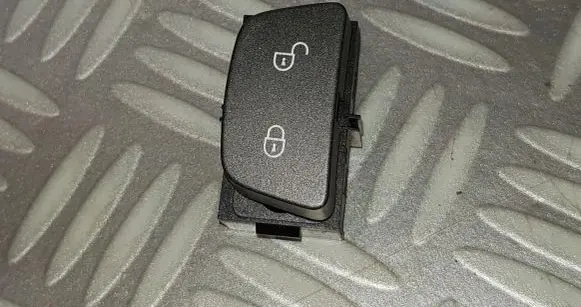 Land Rover Evoque I Central locking switch button BJ32-14017-AB