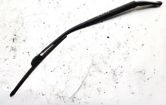 Honda CR-V Front wiper blade arm