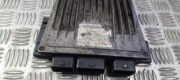 Renault Scenic II - Grand scenic II Engine control unit/module 8200212348 hom8200222917