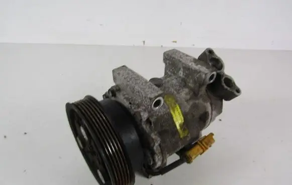 Nissan Note (E11) Air conditioning (A/C) compressor (pump) 2017W51