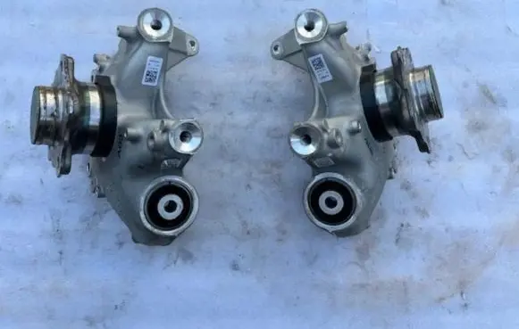 Audi A4 S4 B5 8D Rear wheel hub 4K0505460C