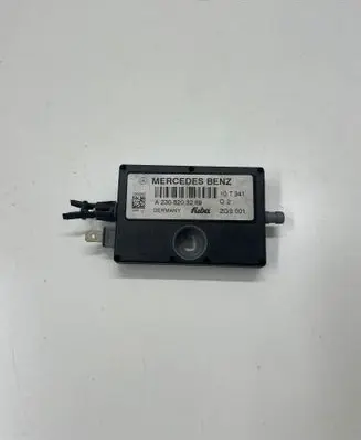 Mercedes-Benz SL R230 Aerial antenna amplifier A2308203289