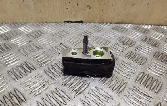 Ford Mondeo MK V Air conditioning (A/C) expansion valve 