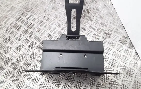 Battery bracket