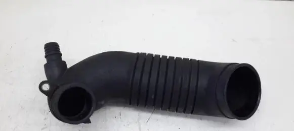 Audi A4 S4 B6 8E 8H Air intake hose/pipe 8E0129615