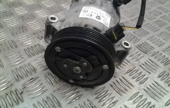 Alfa Romeo Giulietta Air conditioning (A/C) compressor (pump) 12094002448 50533539