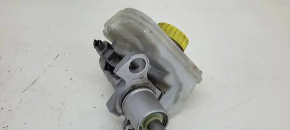 Audi A8 S8 D3 4E Master brake cylinder