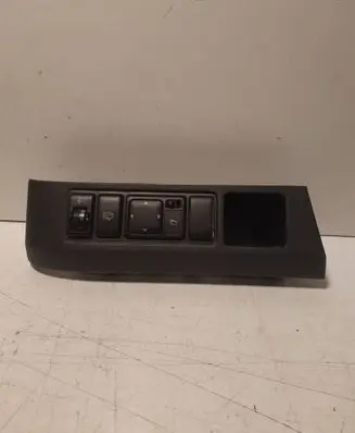 Nissan Micra Wing mirror switch 68485AX720 K10121
