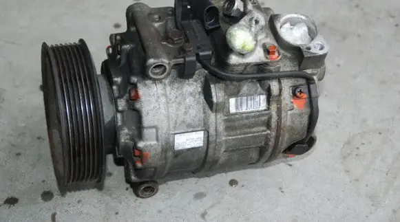 Audi A8 S8 D3 4E Air conditioning (A/C) compressor (pump) 4472209660