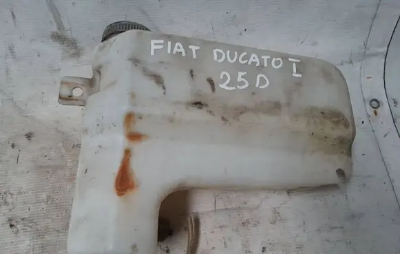 Fiat Ducato Windshield washer fluid reservoir/tank