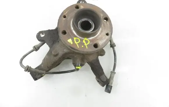 Renault Scenic I Front wheel hub spindle knuckle 