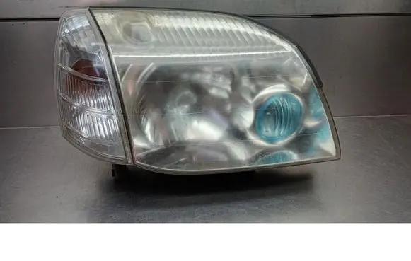 Nissan X-Trail T30 Front reflector 