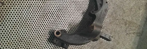 Renault Master III Gearbox mounting bracket 90888909
