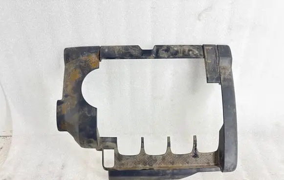 Engine cover (trim)