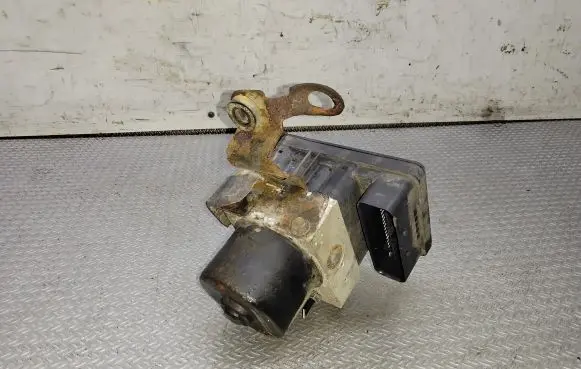 Volkswagen Golf IV ABS Pump 1C0907379C