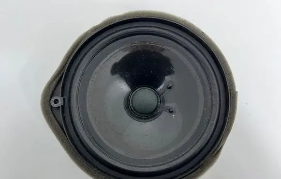 Honda CR-V Front door speaker
