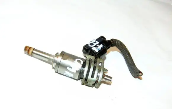 Toyota Camry VIII XV70 Fuel injector 232093117007 2325031170