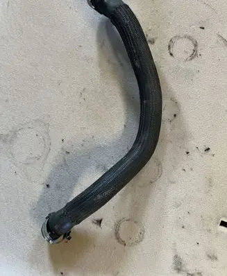 Peugeot 4007 Breather hose/pipe 