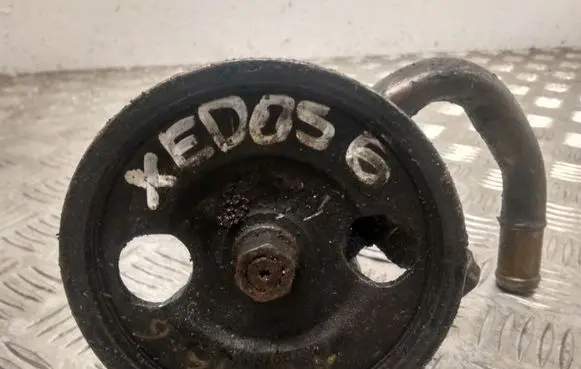 Mazda Xedos 6 Power steering pump