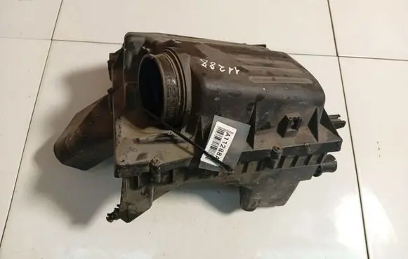 Opel Insignia A Air filter box 