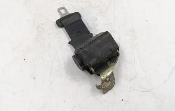Audi A4 S4 B5 8D Middle seatbelt (rear) 4A0857713N 042401424