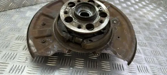 Mercedes-Benz E W212 Rear wheel hub