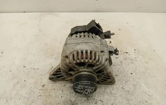 Hyundai i20 (PB PBT) Generator/alternator 373002A050 2606219