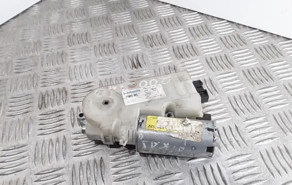 Citroen Xsara Picasso Sunroof motor/actuator 17004680