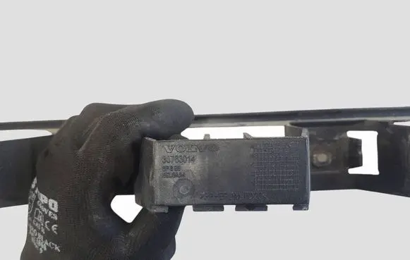 Volvo V50 Rear bumper mounting bracket 30763014