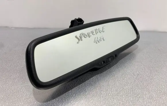 KIA Sportage Rear view mirror (interior) E11028009