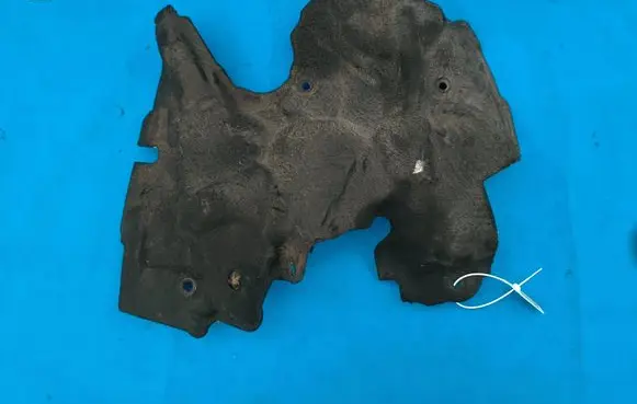 BMW 1 F20 F21 Heat shield in engine bay 8514329