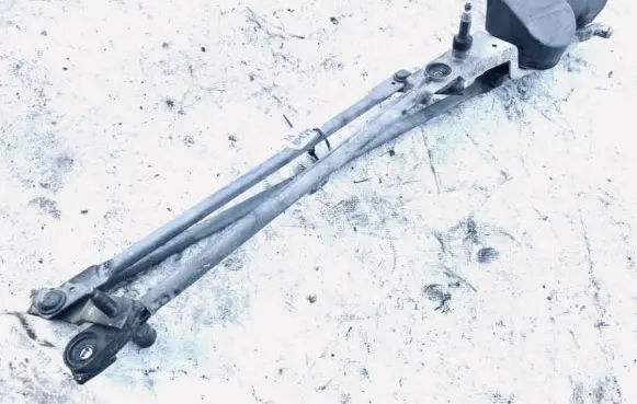 Ford Focus Front wiper linkage and motor