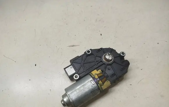 KIA Sportage Sunroof motor/actuator 2226114A